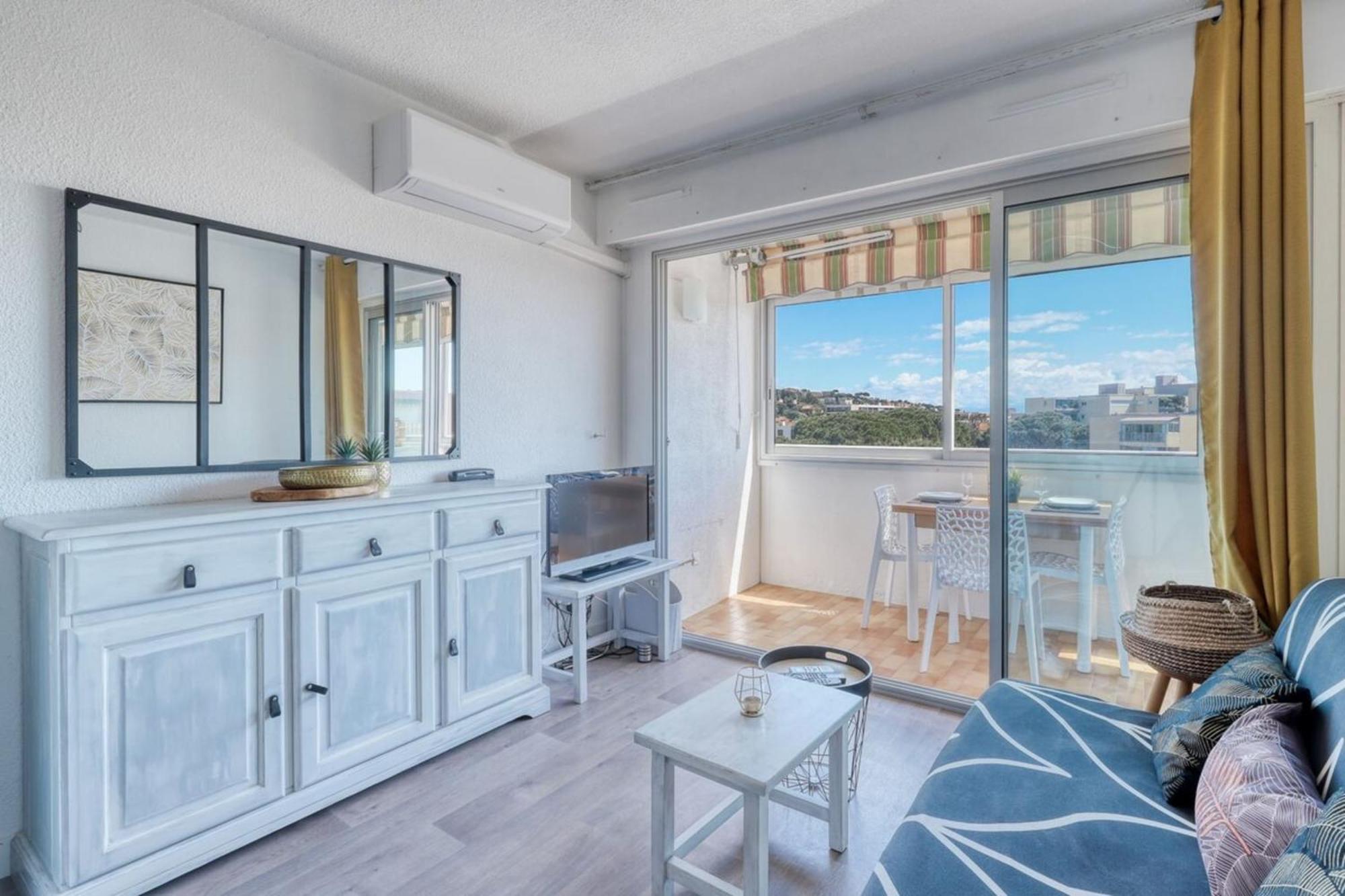 T2 600 M From The Beach! Air-Conditioned Le Lavandou Exteriör bild